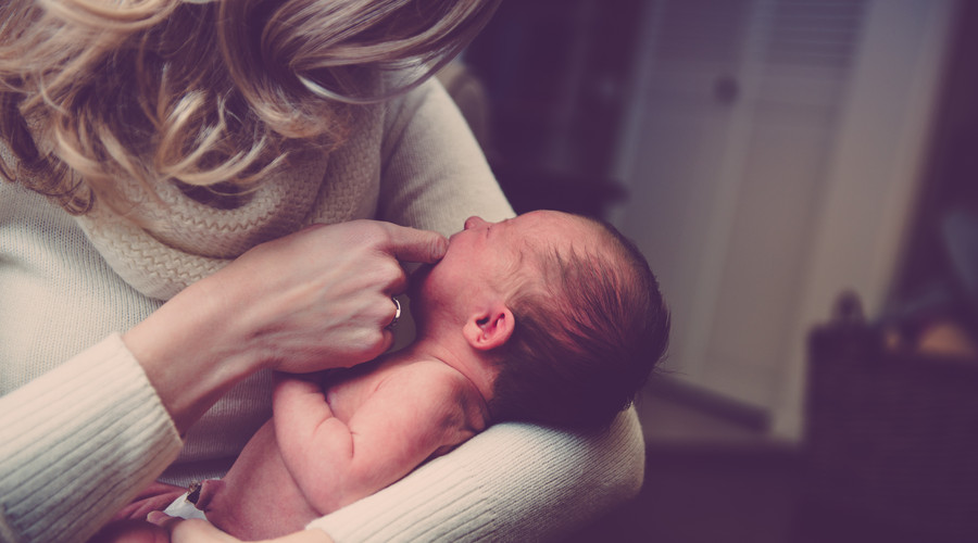 未婚生子生父不养怎样处理